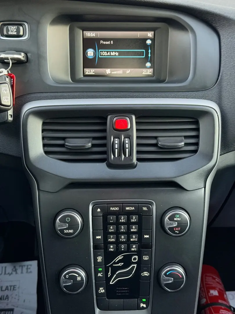 VOLVO V40 2015 1.6D E5 Garantie 12 Luni Rate Avans 0 Doar Cu