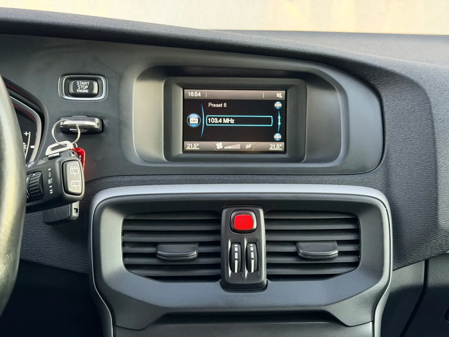 VOLVO V40 2015 1.6D E5 Garantie 12 Luni Rate Avans 0 Doar Cu