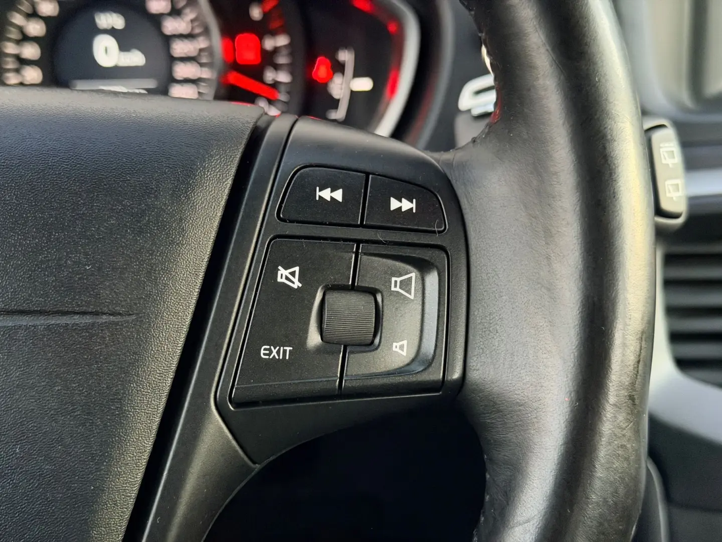 VOLVO V40 2015 1.6D E5 Garantie 12 Luni Rate Avans 0 Doar Cu