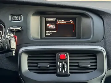 VOLVO V40 2015 1.6D E5 Garantie 12 Luni Rate Avans 0 Doar Cu