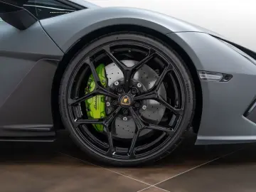 Revuelto Grigio Vulcano   Lamborghini Nürnberg