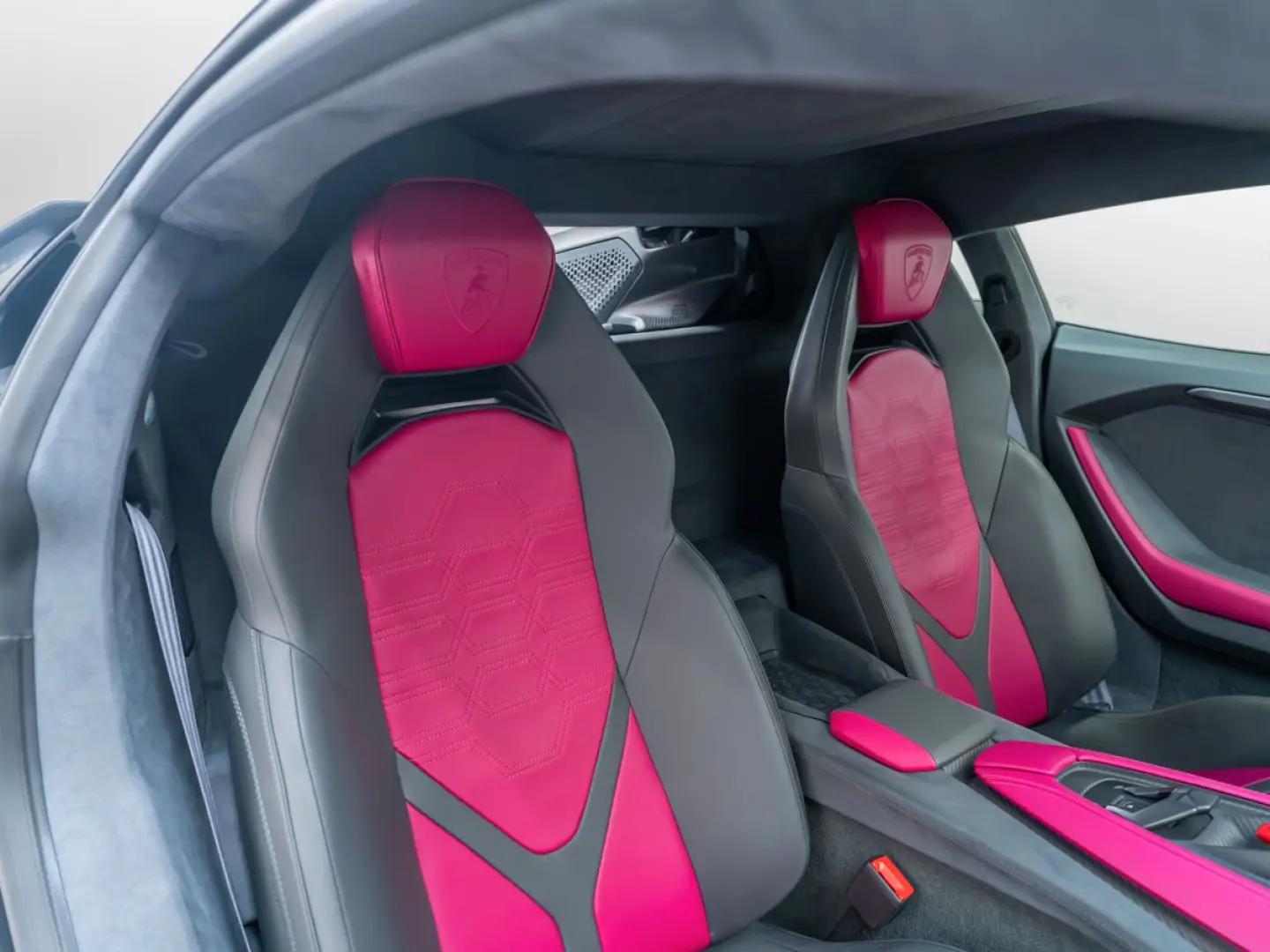 Revuelto Grigio Vulcano   Lamborghini Nürnberg