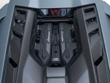 Revuelto Grigio Vulcano   Lamborghini Nürnberg