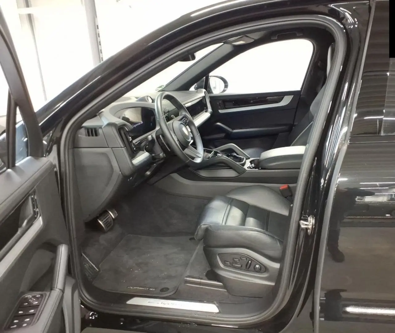 Cayenne Coupe S E-Hybrid HAL PDCC HeadUp 18Wege