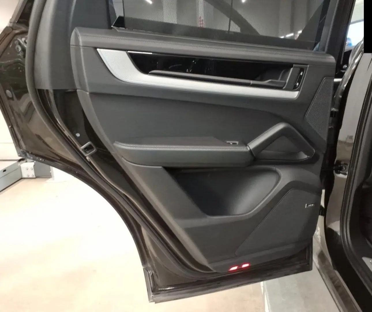 Cayenne Coupe S E-Hybrid HAL PDCC HeadUp 18Wege