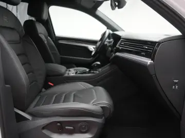 Touareg 3.0 V6 TDI 4Motion R line Leder ACC Kame