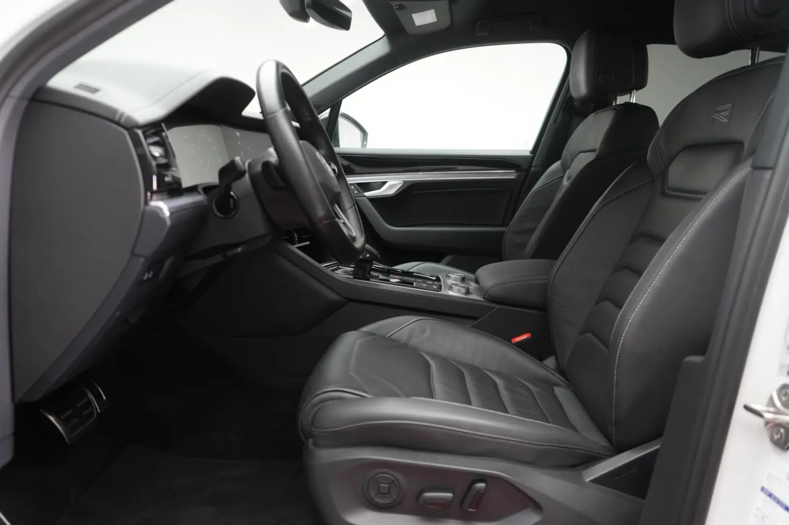 Touareg 3.0 V6 TDI 4Motion R line Leder ACC Kame