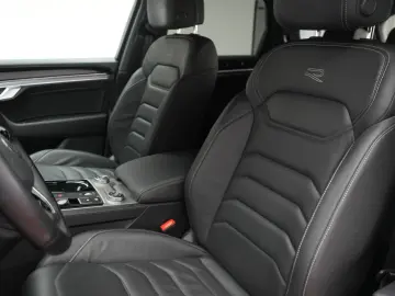 Touareg 3.0 V6 TDI 4Motion R line Leder ACC Kame