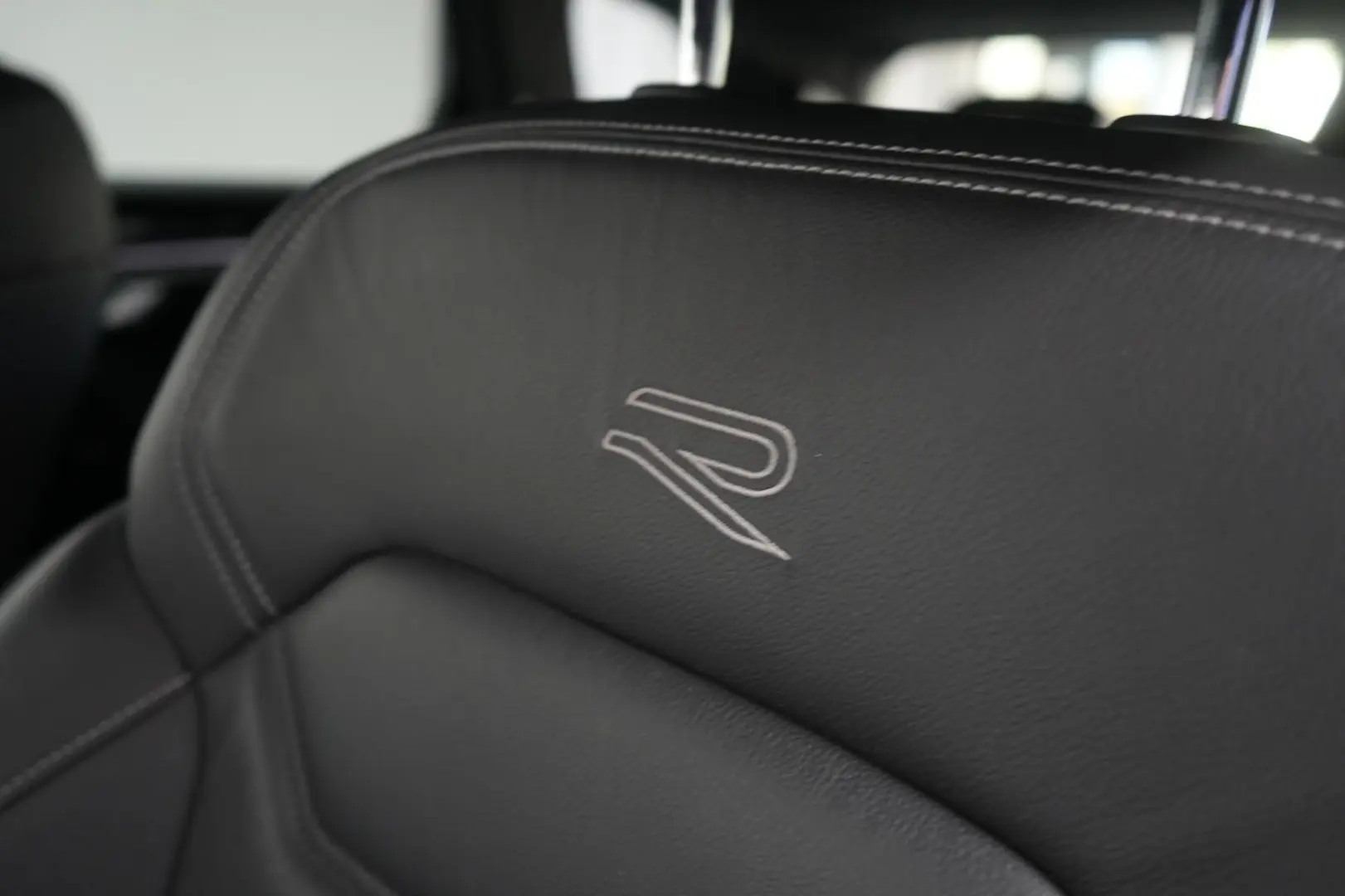 Touareg 3.0 V6 TDI 4Motion R line Leder ACC Kame