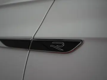 Touareg 3.0 V6 TDI 4Motion R line Leder ACC Kame