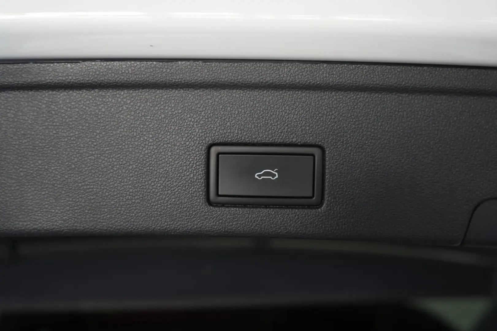 Touareg 3.0 V6 TDI 4Motion R line Leder ACC Kame