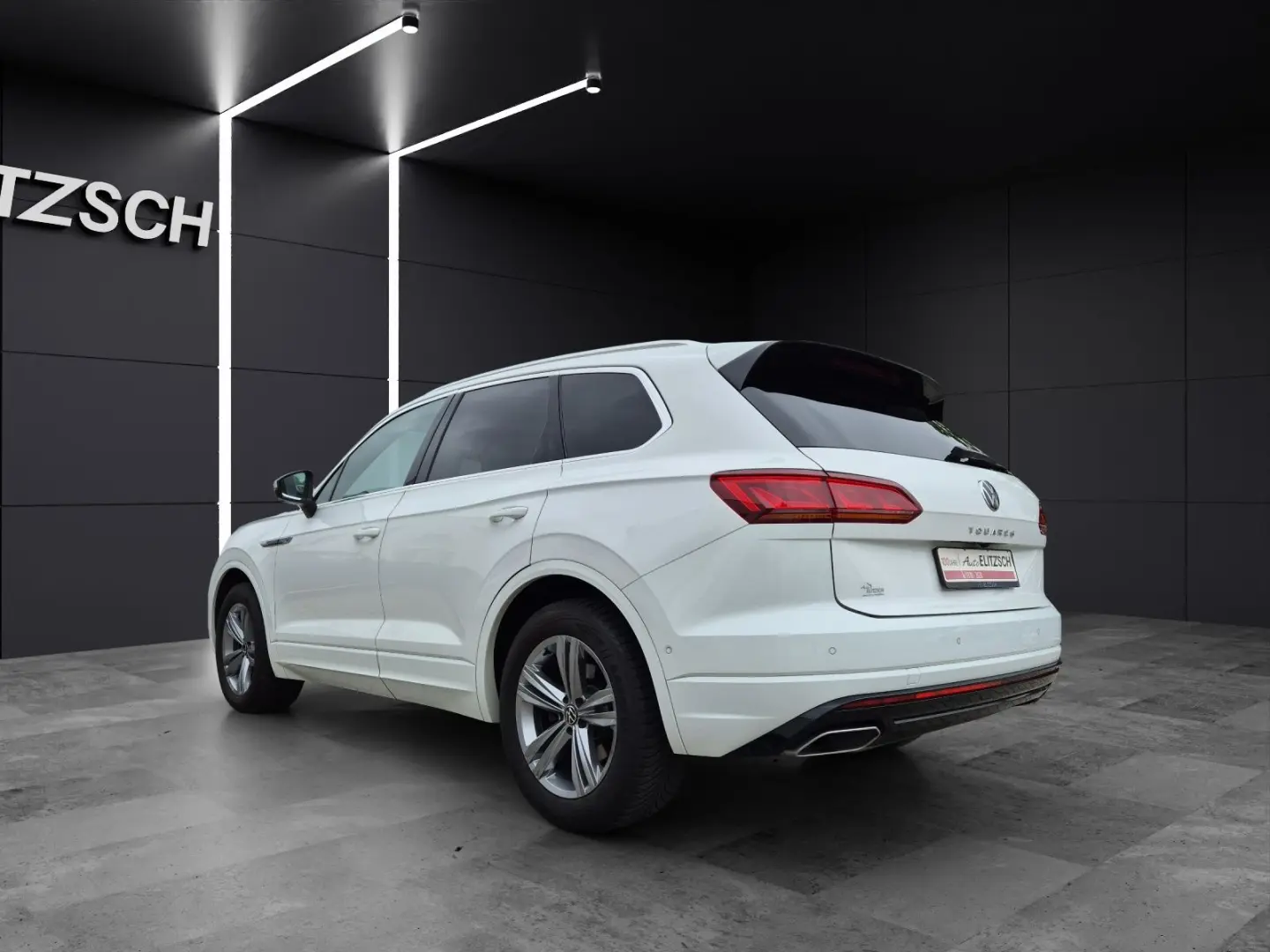 Touareg TDI R-Line 4M Matrix Luft Navi Pano Lede