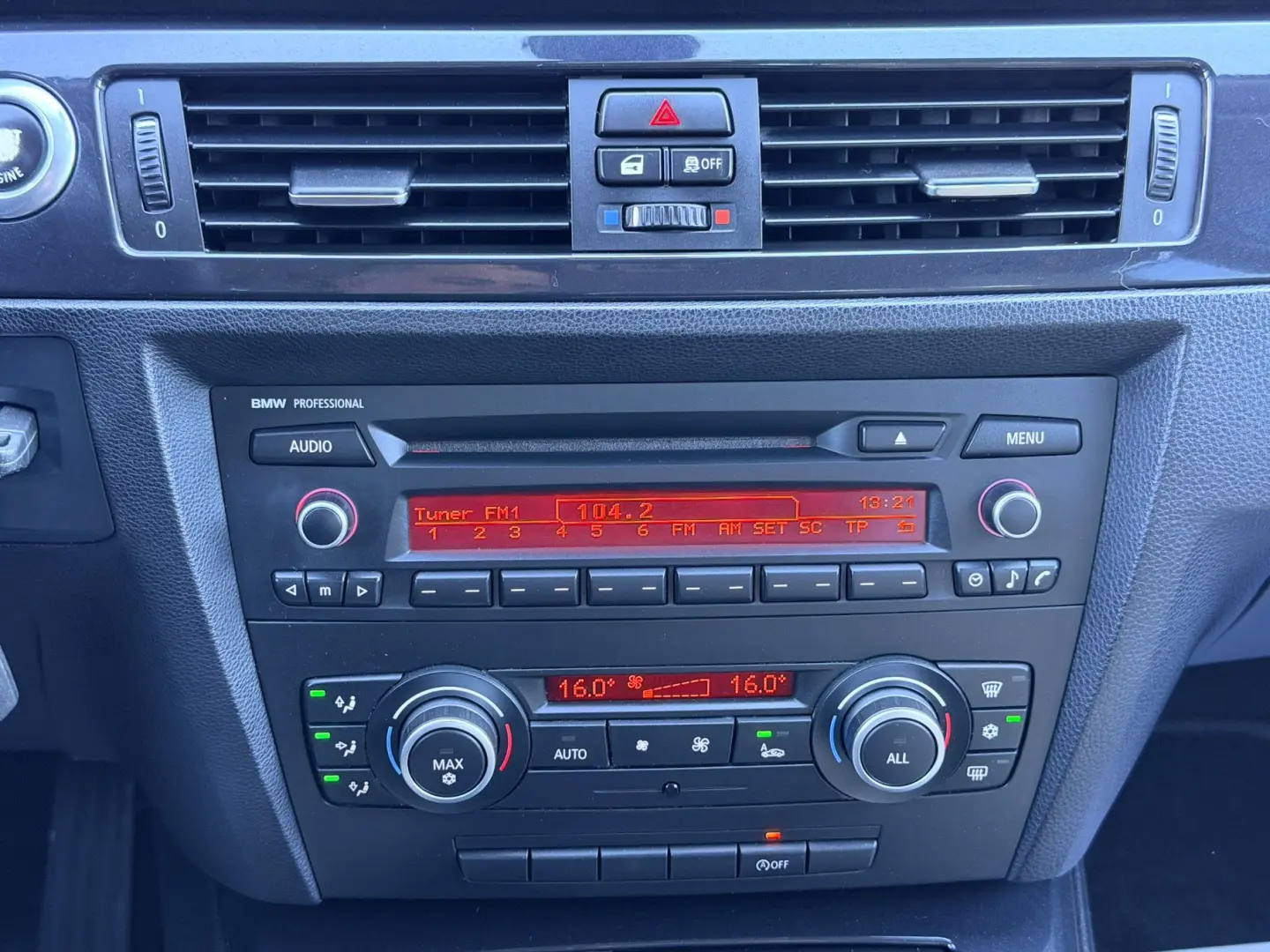 BMW Seria-3 2011 2.0D E5 Garantie 12 Luni Rate Avans 0 Doar