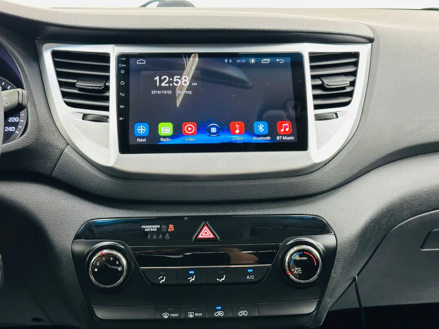 HYUNDAI TUCSON 2015 1.7D E6 GARNTIE 12 LUNI Rate Avans 0 Doa