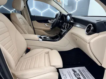 MERCEDESBENZ Glc-coupe 2017 2.0i HYBRID E6 GLC 350E 4X4 Gara