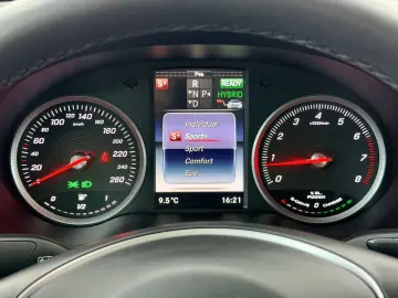 MERCEDESBENZ Glc-coupe 2017 2.0i HYBRID E6 GLC 350E 4X4 Gara