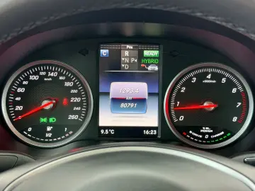 MERCEDESBENZ Glc-coupe 2017 2.0i HYBRID E6 GLC 350E 4X4 Gara