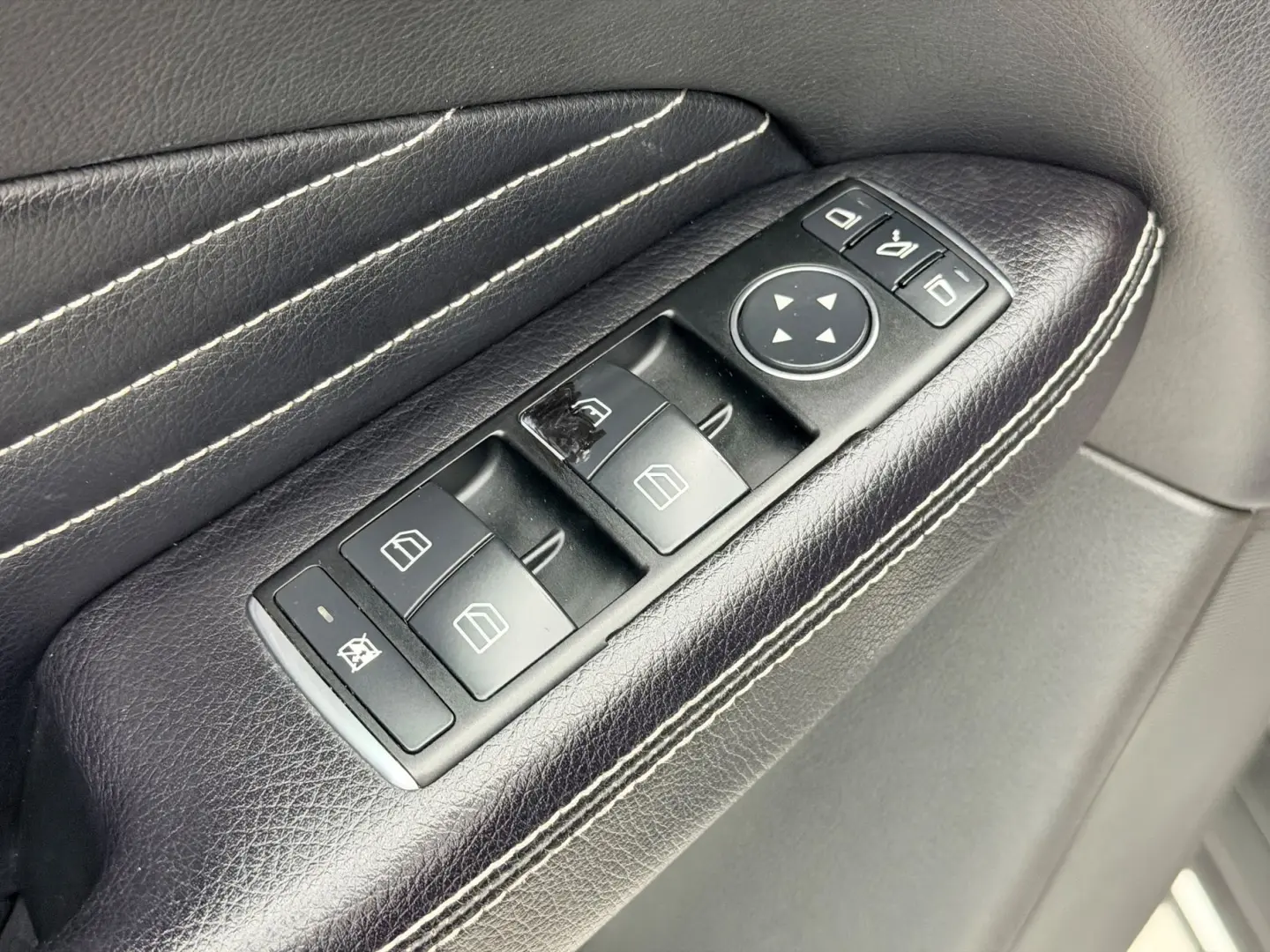 MERCEDESBENZ Ml 2012  2.2.D E6 Garantie 12 Luni Rate Avans 0