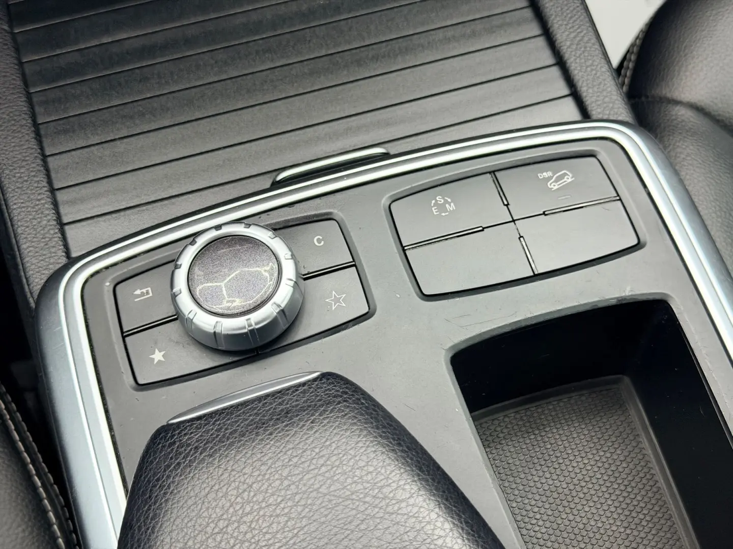 MERCEDESBENZ Ml 2012  2.2.D E6 Garantie 12 Luni Rate Avans 0