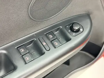 VOLKSWAGEN Golf-plus 2009 1.4i E5 Garantie 12 Luni Rate Avan