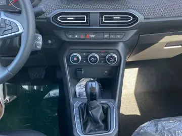 Dacia Logan TCe 90 CVT Prestige