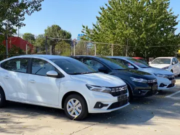 Dacia Logan TCe 90 CVT Prestige