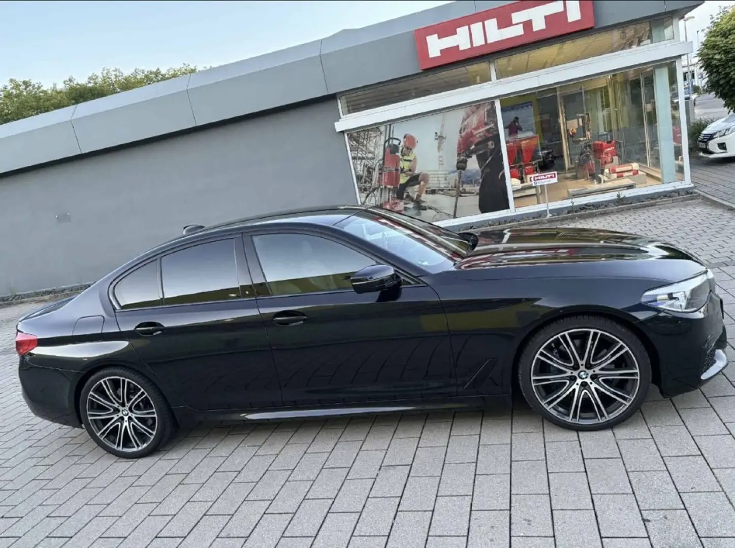 BMW 530