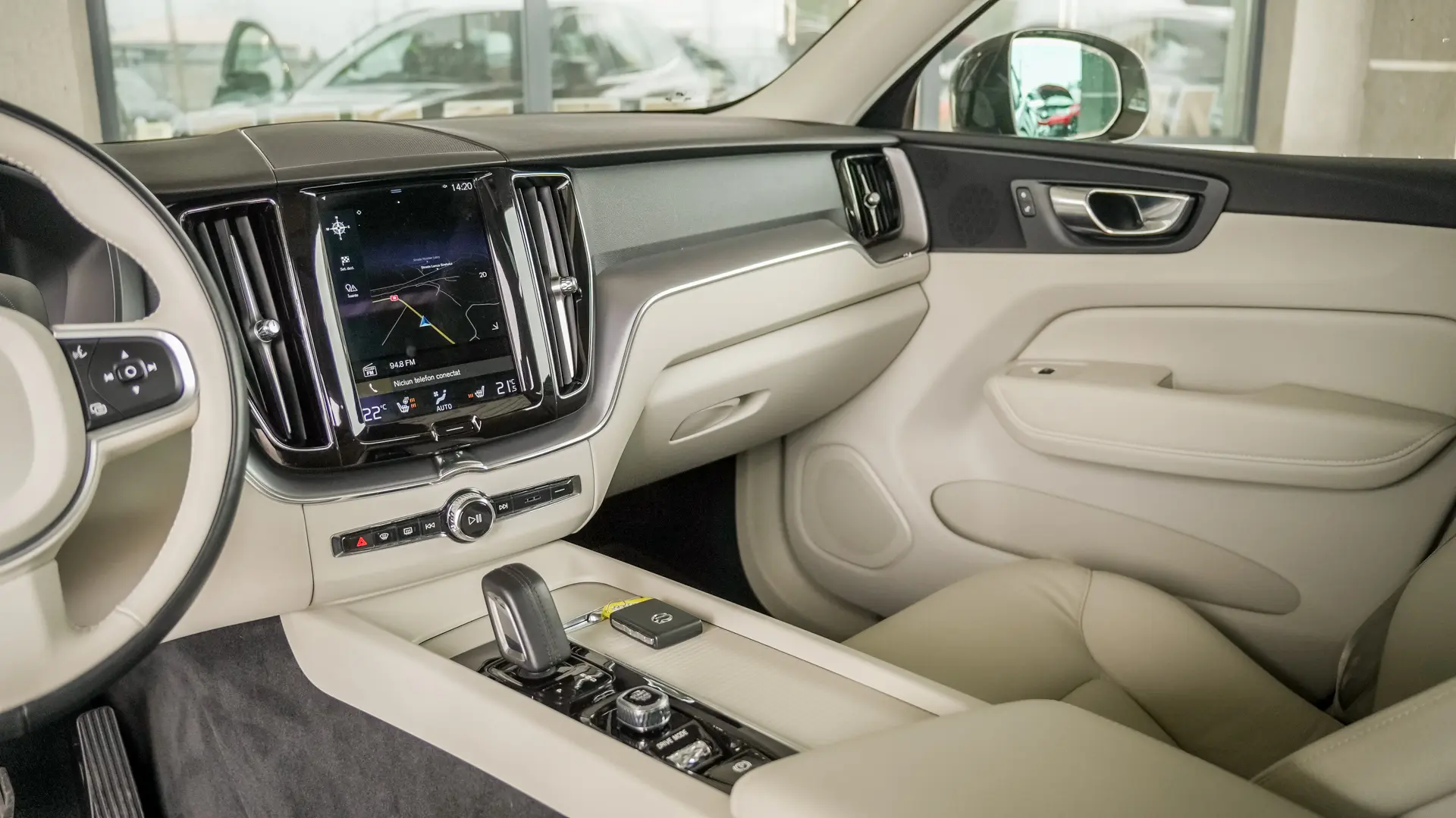 VOLVO XC60 T6 PLUG-IN HYBRID AWD INSCRIPTION