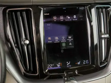 VOLVO XC60 T6 PLUG-IN HYBRID AWD INSCRIPTION