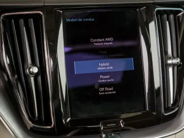 VOLVO XC60 T6 PLUG-IN HYBRID AWD INSCRIPTION