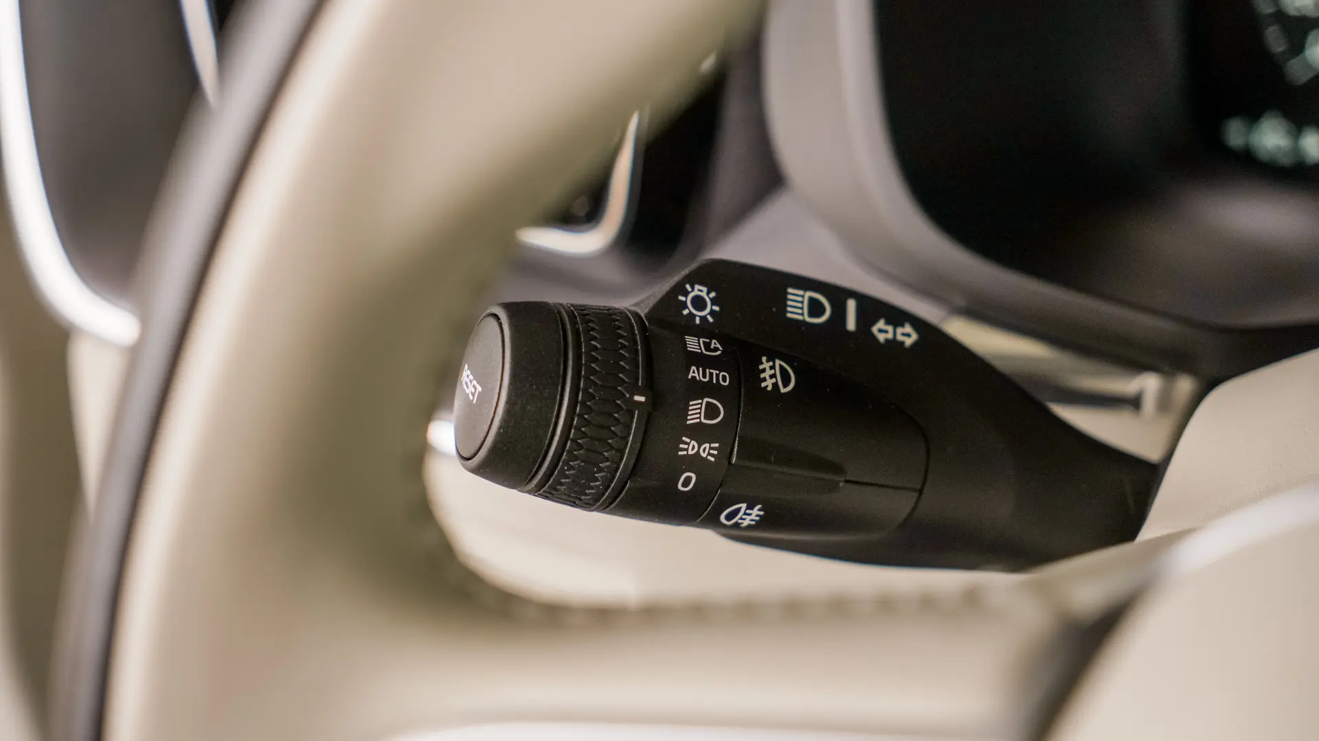 VOLVO XC60 T6 PLUG-IN HYBRID AWD INSCRIPTION