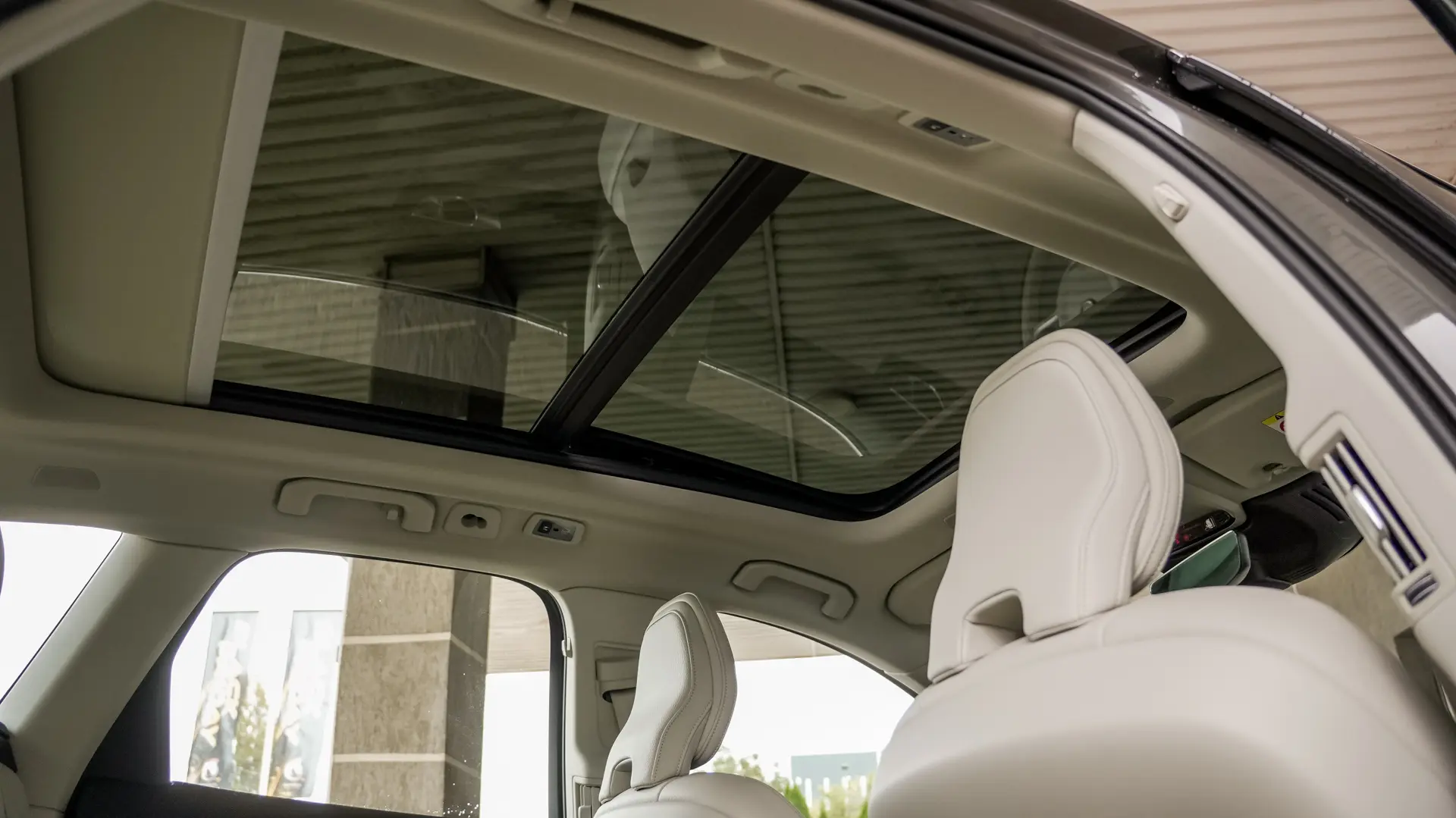 VOLVO XC60 T6 PLUG-IN HYBRID AWD INSCRIPTION