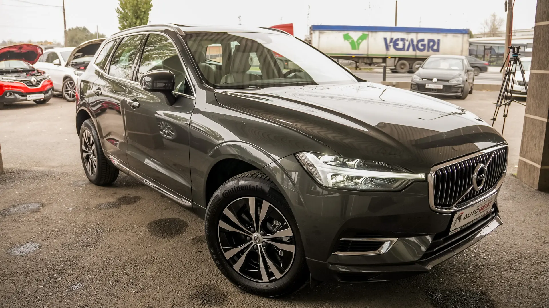 VOLVO XC60 T6 PLUG-IN HYBRID AWD INSCRIPTION