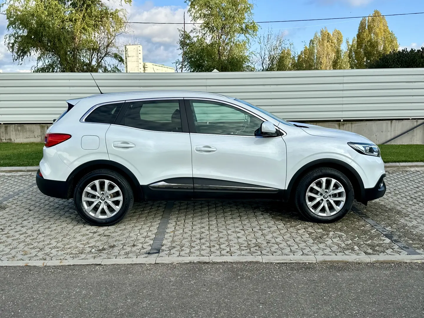 Renault Kadjar  1.5 diesel 110 cai  navigatie garantie rate