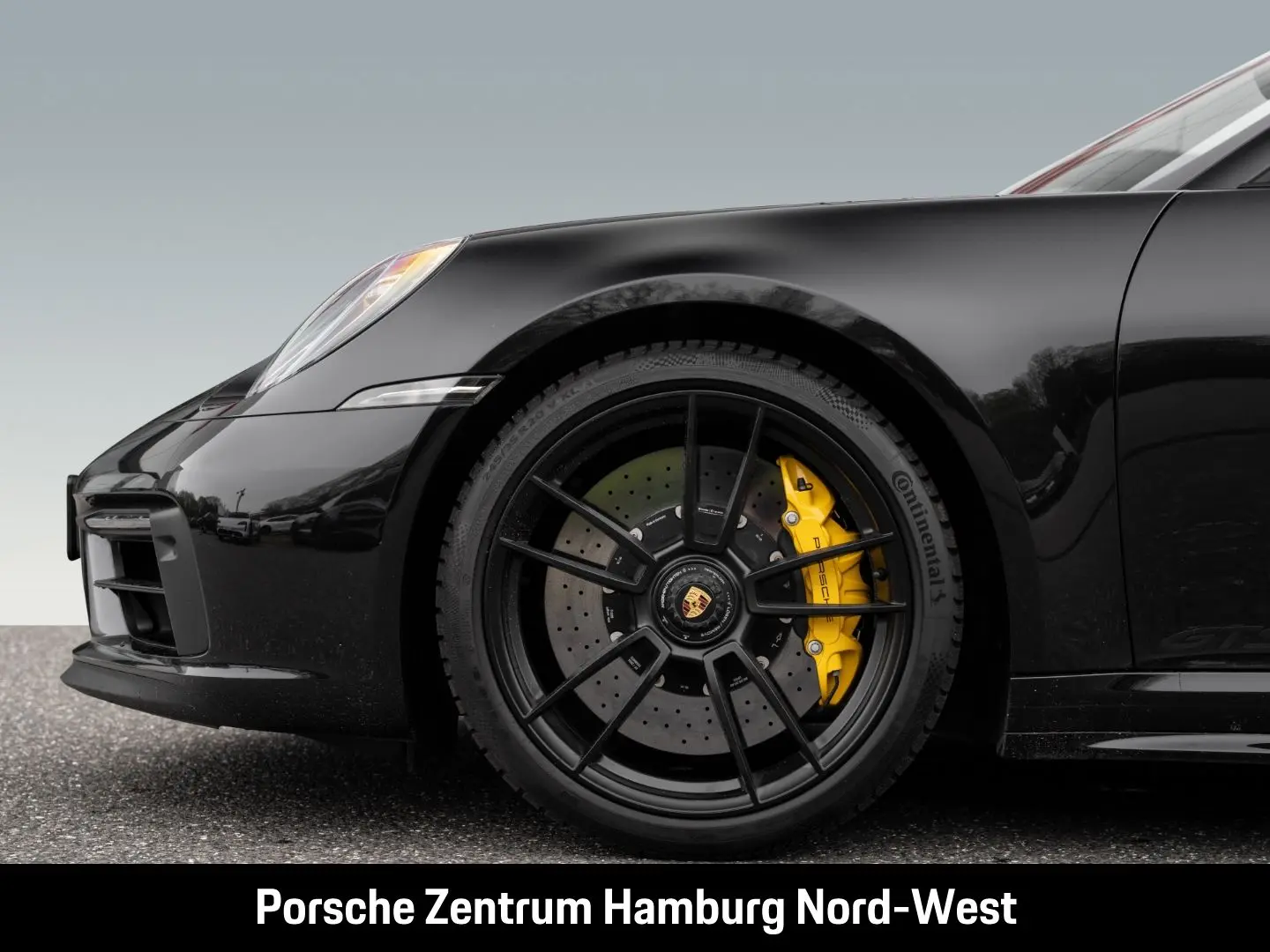 992 (911) Targa 4 GTS Lift PCCB BOSE InnoDrive