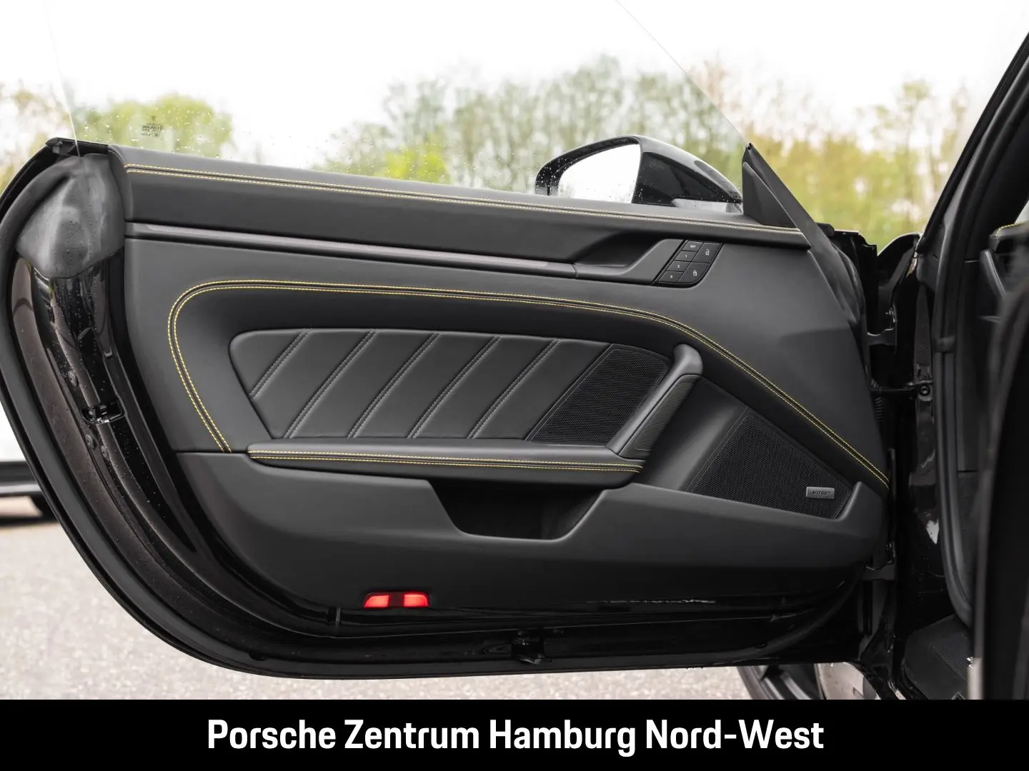 992 (911) Targa 4 GTS Lift PCCB BOSE InnoDrive