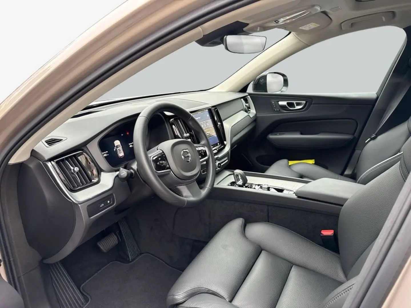 XC60 T6 AWD Plug-in Hybrid Plus Dark