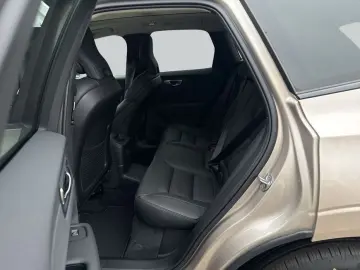 XC60 T6 AWD Plug-in Hybrid Plus Dark