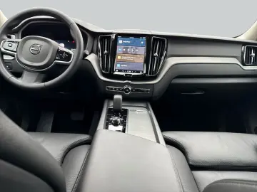 XC60 T6 AWD Plug-in Hybrid Plus Dark