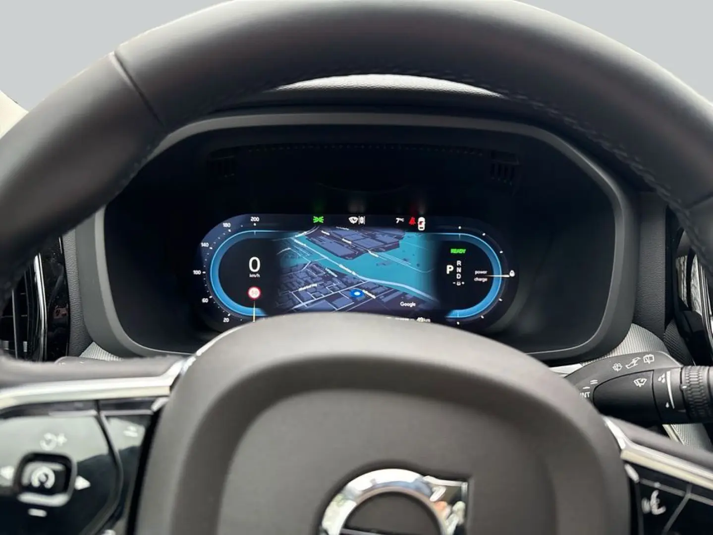 XC60 T6 AWD Plug-in Hybrid Plus Dark