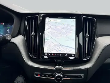 XC60 T6 AWD Plug-in Hybrid Plus Dark