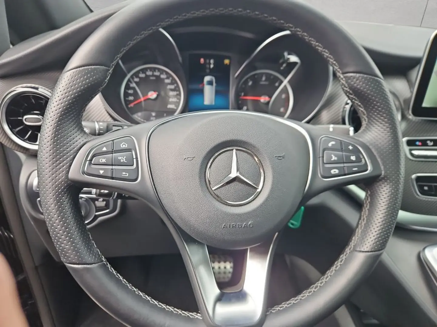 V 300 AMG Allrad AHK Leder Distronic
