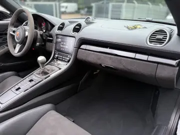 718 BOXSTER SPYDER  1.HAND SCHALENSITZE CARBON