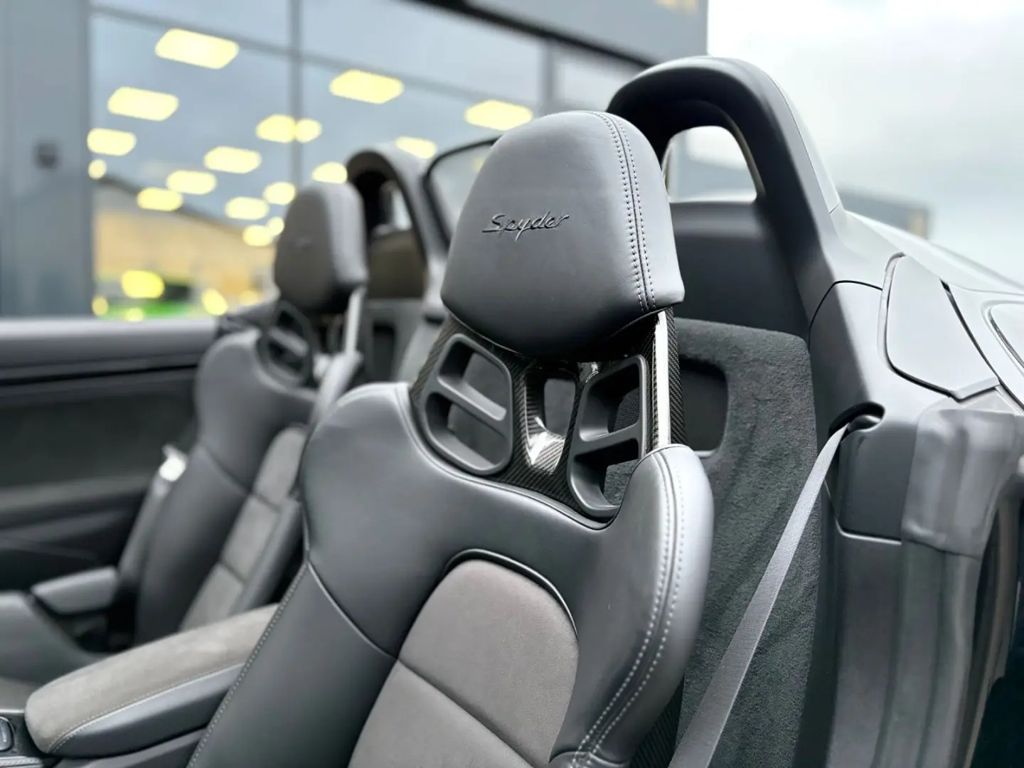 718 BOXSTER SPYDER  1.HAND SCHALENSITZE CARBON