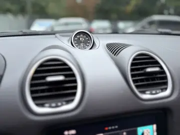 718 BOXSTER SPYDER  1.HAND SCHALENSITZE CARBON