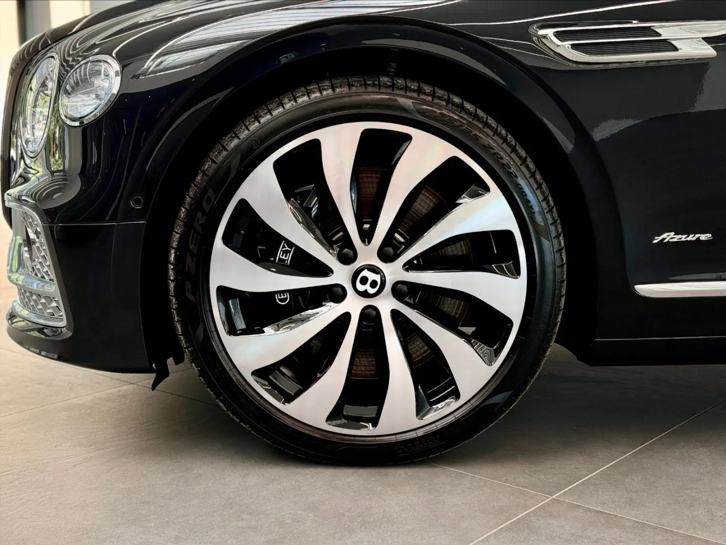 Flying Spur Azure V8