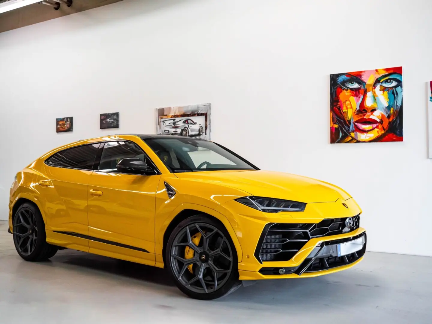 Lamborghini Urus 4.0 V8 Autom. - NOVITEC PANO CARBON 23