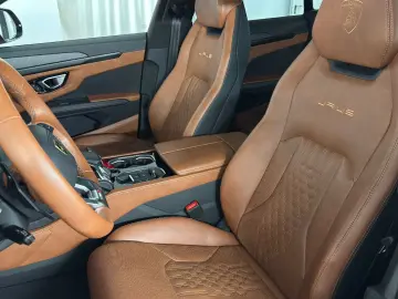 Lamborghini Urus S 3D-B&O Pano Style-Paket