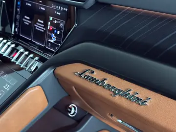 Lamborghini Urus S 3D-B&O Pano Style-Paket