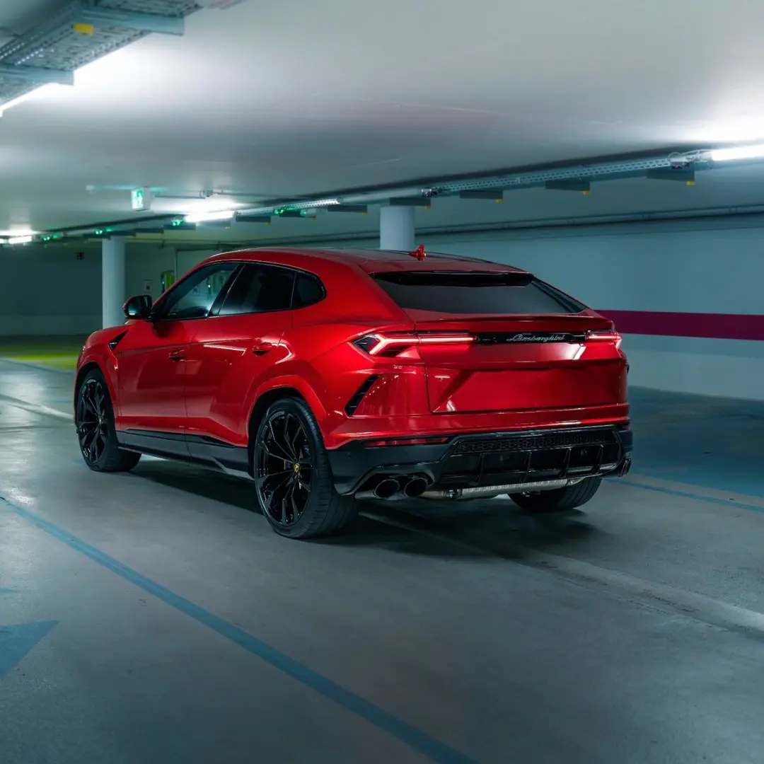 Lamborghini Urus   B&O PANO Q-CITURA CARBON MASSAGE